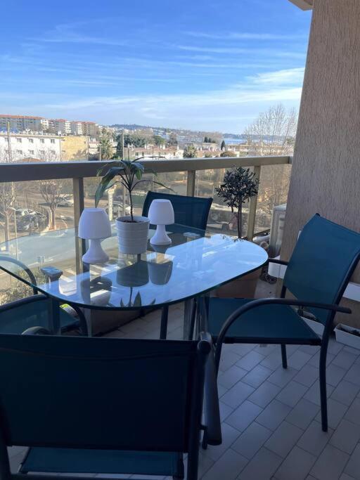 Appartement Vue Mer, 5Min A Pied De La Plage, Parking Prive 발로리스 외부 사진