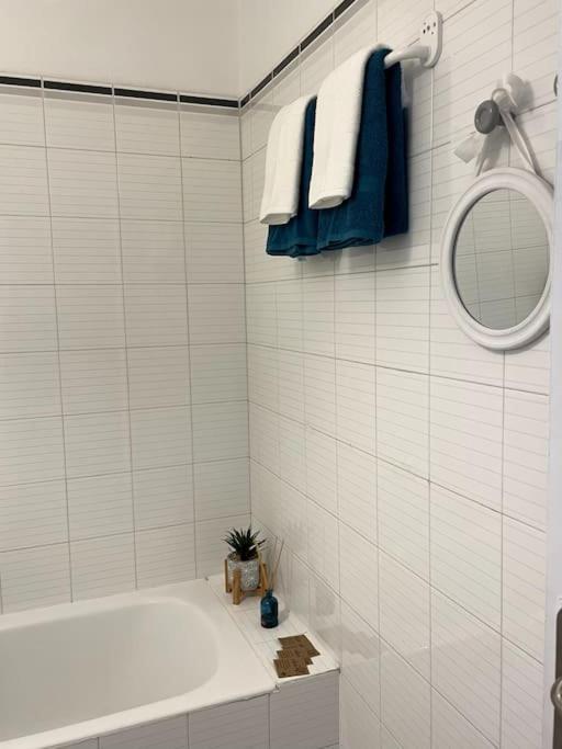 Appartement Vue Mer, 5Min A Pied De La Plage, Parking Prive 발로리스 외부 사진